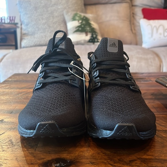 ADIDAS ULTRABOOST 1.0. Men’s 10.5 black. NWT - Picture 3 of 5